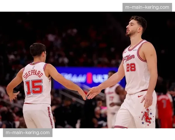 火箭年轻阵容成长 末节抗压能力提升与关键球决策进步